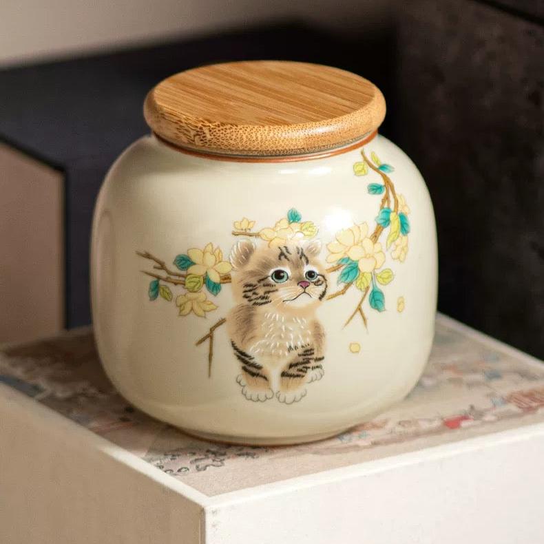 Classic Cream Color Tea Leaf Storage Jar with 3 Water-ink Colored Cat - TPotsOriental