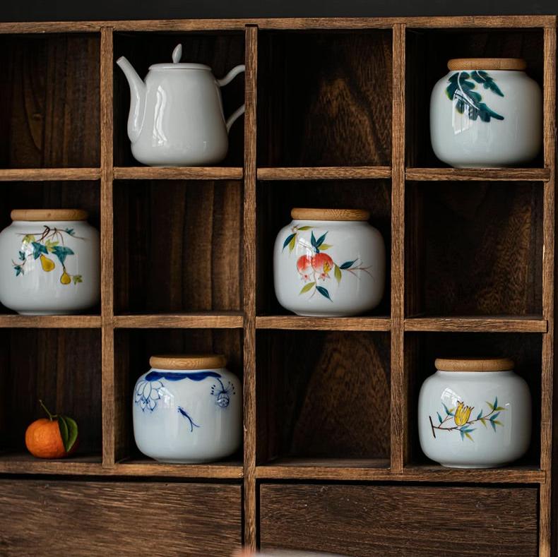 Elegant Hand-Painted Tea Left Storage Jar with Nature Wood Lid - TPotsOriental