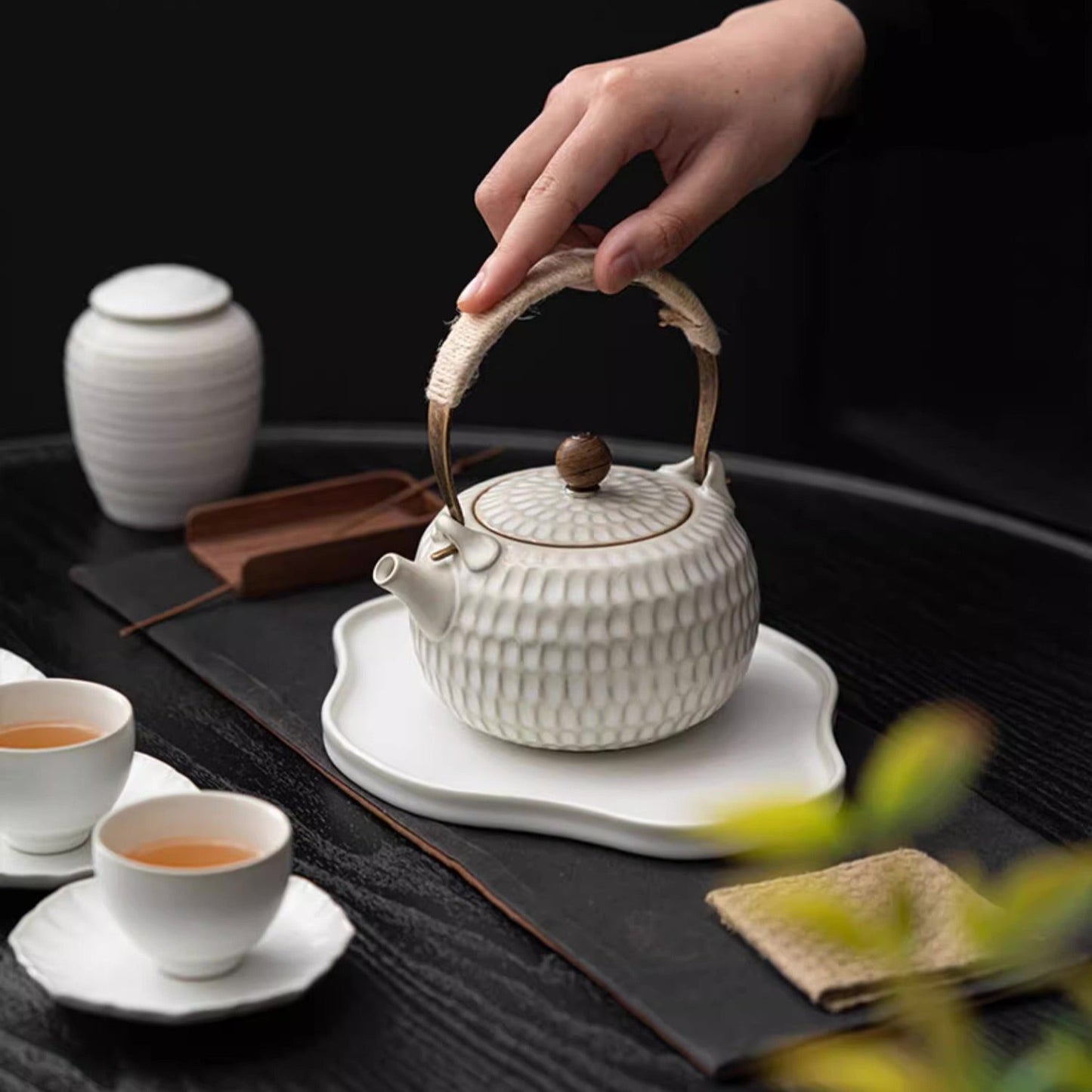 Minimalism White Ceramic Teapot with Iron Handle,Build-in Filter,Honey Cone Surface - TPotsOriental