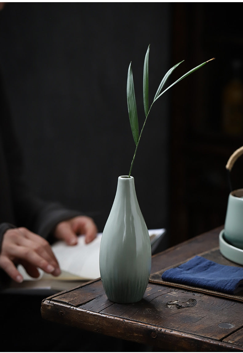 Vaso per fiori in ceramica cinese in stile minimalista in smalto trasmutativo verde celadon