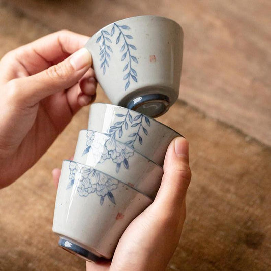 Tazza da tè cinese in stile antico con smalto blu cobalto e salice e peonia/tazza da tè Kungfu