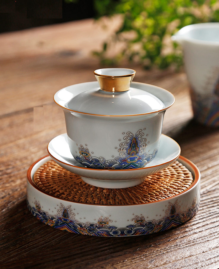 Taza de té imperial de esmalte cloisonné con rosca dorada