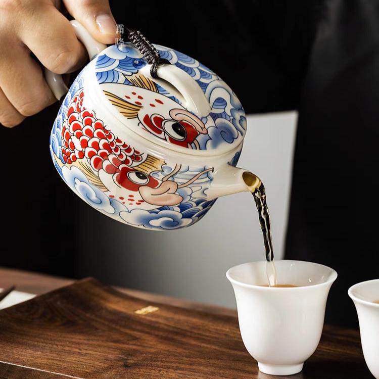 Exquiste "Han Wa"(Mirror Tile) Styled Chinese Tea Pot in Prosperous Playing Fish Pattern