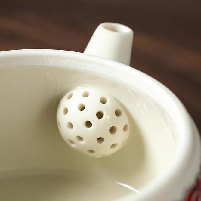 Exquiste "Han Wa"(Mirror Tile) Styled Chinese Tea Pot in Prosperous Playing Fish Pattern