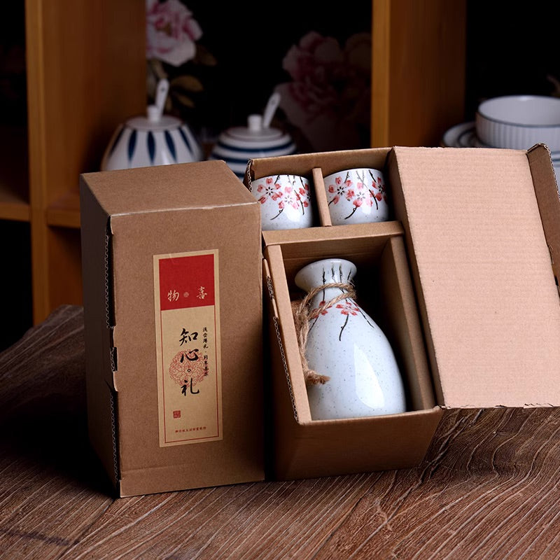 Modern Minimalism Japanese Ceramic Sake Drinking Set with Oriental Design