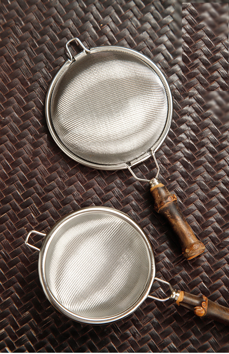 Stainless Steel Tea Leaf Strainer/Infuser with Purpoe Bamboo Handles