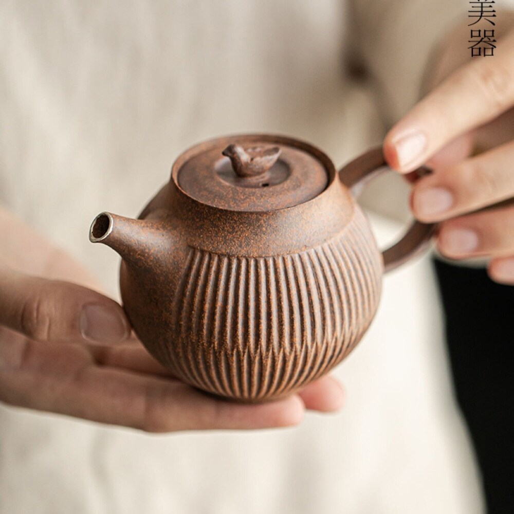 Rustic Styled Earthward Handcrafted Chinese Teapot with Duck Figurine
