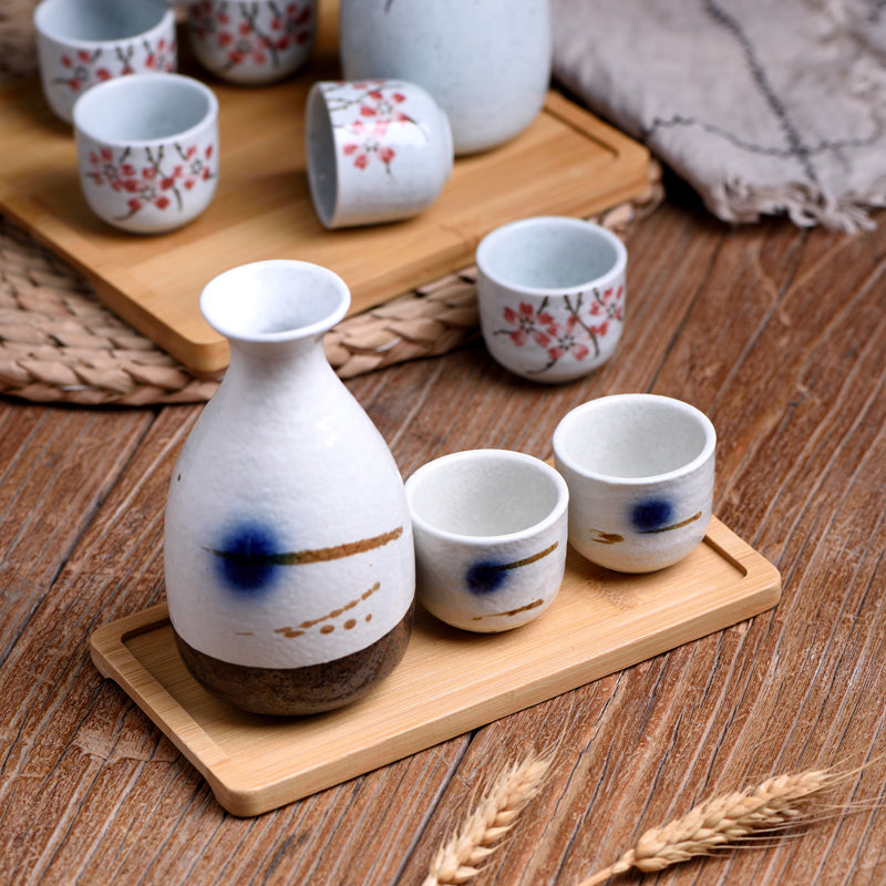 Modern Minimalism Japanese Ceramic Sake Drinking Set with Oriental Design
