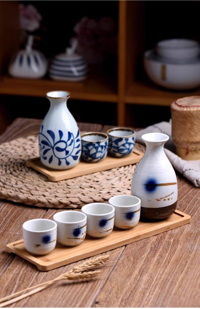 Modern Minimalism Japanese Ceramic Sake Drinking Set with Oriental Design