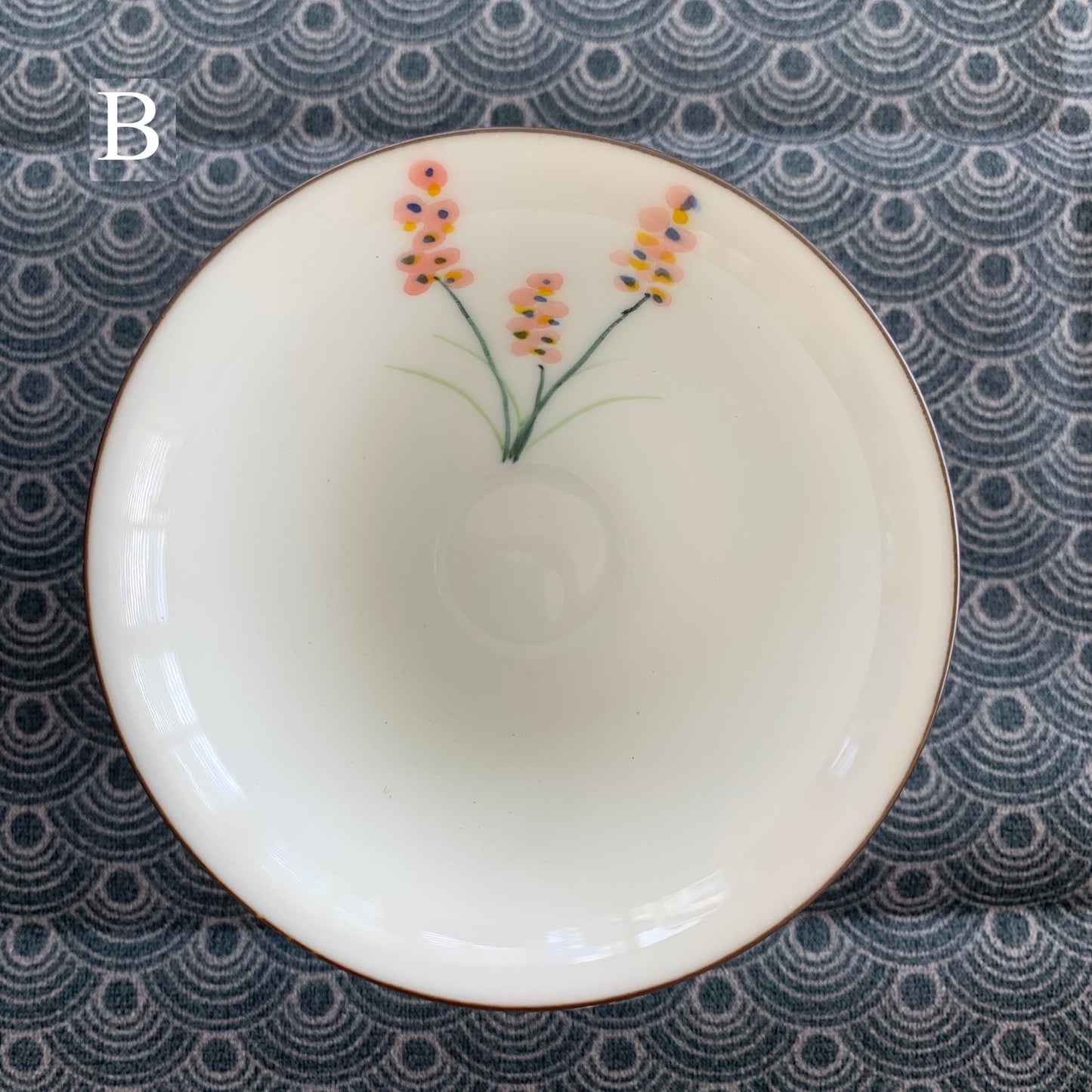 Tazza da tè cinese in porcellana dipinta a inchiostro d'acqua/tazza da tè Kung Fu a forma di cappello di bambù/taoismo/smalto colorato a inchiostro d'acqua-ceramica Jingdezhen